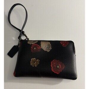 Coach Black Floral Wristlet Zip Close wallet Excellent Condition